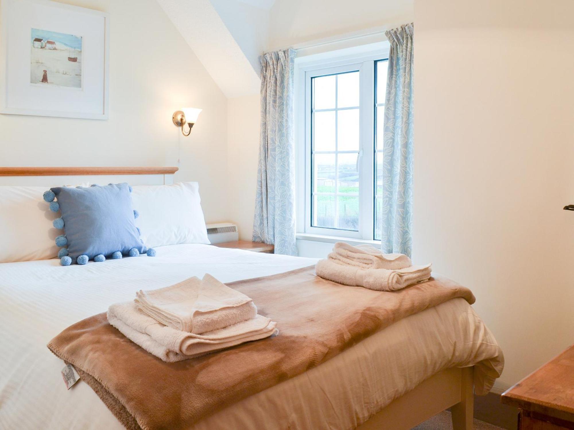 St Cadoc Cottage Saint Merryn Exterior photo